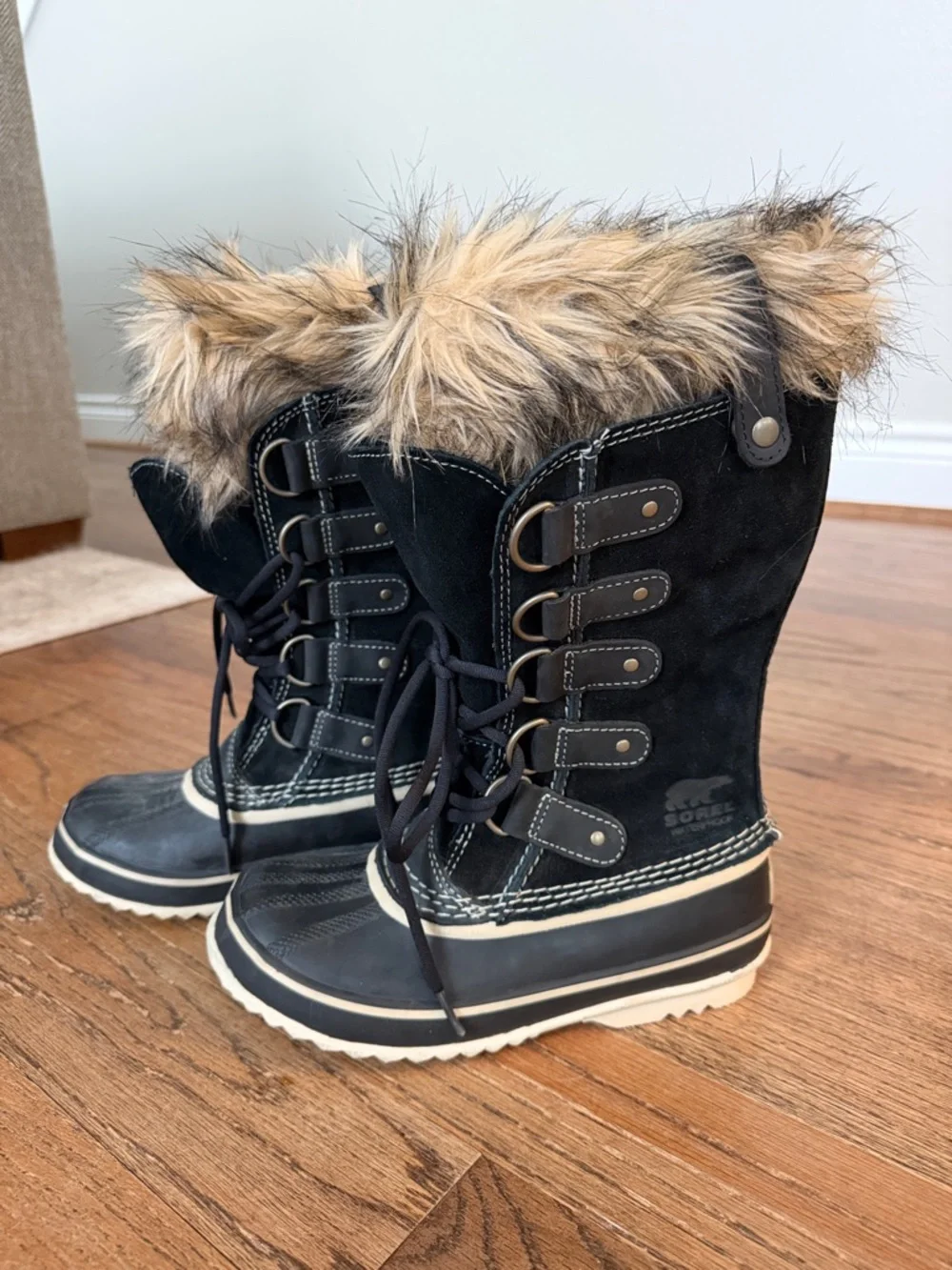 Sorel excellent worn